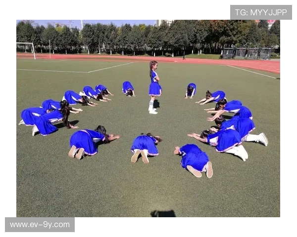 李昕颖足球运动员成长历程与成就简介